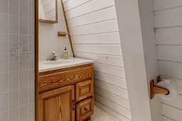 Fun and Unforgettable Beach House Dog friendly with a Great Location