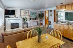 Comfortable Condo with Peek A Boo Ocean Views and Immediate Beach Access