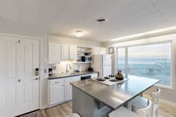Cozy Ocean-View Condo Near Beach & Coastal Events