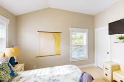 Dog friendly coastal home with private hot tub and park access