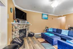Oceanfront condo with private hot tub ocean views and high speed WiFi