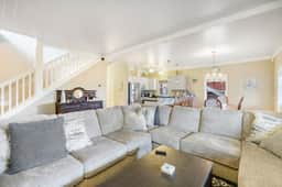 Family Home with Game Room WiFi Fireplace Private Hot Tub Walk to Beach