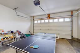 Comfortable home close to beach with deck and game room close to town