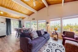 Family Friendly Home with Hot Tub Ocean View and Entertainment Near Beach