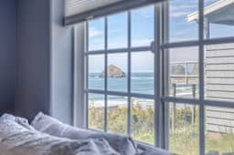 Incredible Ocean Views Free WiFi Great Location
