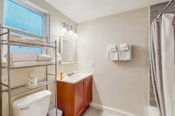 Dog Friendly Oceanside Escape with Easy Beach Access and Peaceful Surroundings