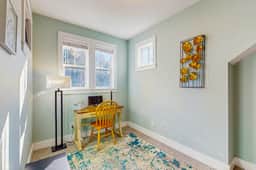 Family friendly home close to ocean private hot tub fireplace and WIFI