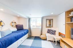 Oceanfront cottage with water view deck gas fireplace and washer dryer