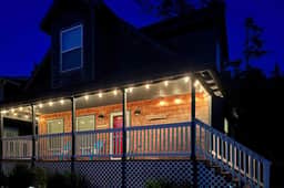 Charming home near coast with firepit deck front porch