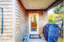 Coastal home walking distance to the beach with outdoor shower and fireplace