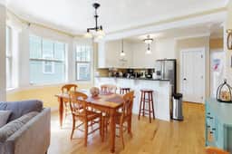 Dog Friendly Home with Private Hot Tub Free WiFi Decks and Gas Grill