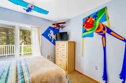 Dog friendly Home with Deck and Enclosed Yard Near Beach Access