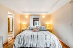 2 story home near the beach with private hot tub deck firetable and washer dryer