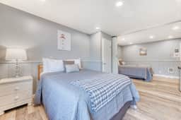 Two Dog Friendly Studios with Full Kitchen and Kitchenette Walk to the Beach