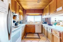 Rustic chic treasure with deck grill wood stove outdoor shower dogs ok