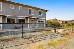 Large and convenient duplex suite with central AC and with D walk 1 minute to beach