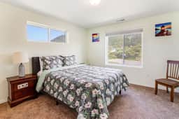 Large and convenient duplex suite with central AC and with D walk 1 minute to beach
