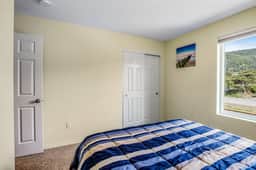 Beachside home with central AC washer dryer 1 minute walk to beach