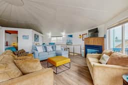 Dog friendly oceanfront home with private hot tub sauna and incredible view