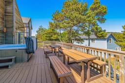 Dog Friendly House with Ocean Views Hot Tub Arcade Machine and Easy Beach Access