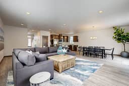 New coastal house with beach access balcony central AC and washer dryer