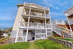 Dog Friendly Condo with Stunning Ocean Views and Easy Beach Access