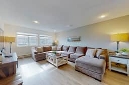 Dog friendly beach house with two full kitchens a private hot tub and Ping Pong