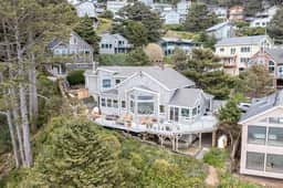 *New Listing* Breathtaking Views of Endless Ocean