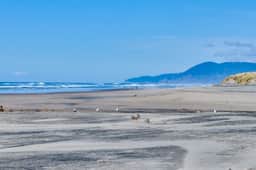 Vintage Style Home with Easy Beach Access Dog friendly