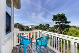 Dog Friendly Home, Ocean Views Walk to the Beach