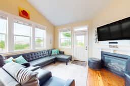Dog Friendly Home, Ocean Views Walk to the Beach