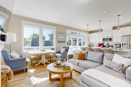 Discover Coastal Bliss Your Perfect Retreat Awaits in Lincoln City