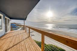 Impressive oceanfront home with great views dog friendly