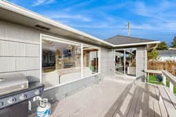 Cozy Oceanview Cottage in Great Location Close to Beach
