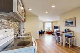 Sandstone Point Condo Only a Few Blocks to the Beach Dogs Welcome