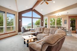 Spacious Oceanside Home with Private Hot Tub and Pacific Views Dog Friendly