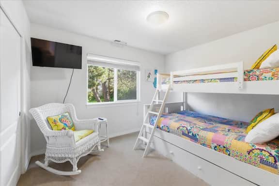 Lincoln City Beach Retreat with Hot Tub, Patio & Game Room
