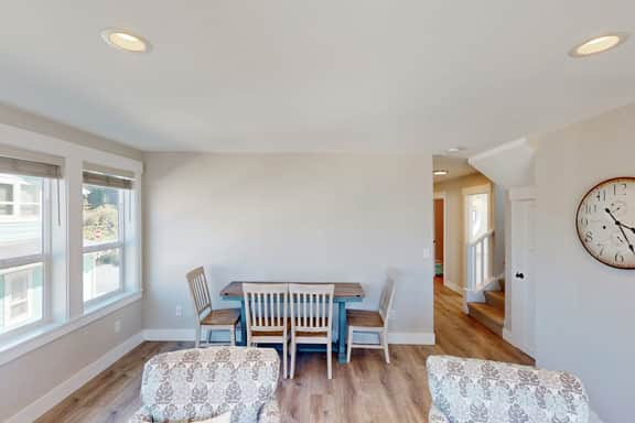 Ocean view home with private hot tub fireplaces balcony beach and pool access