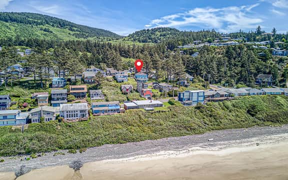Oceanview Group Getaway in Prime Beachside Location
