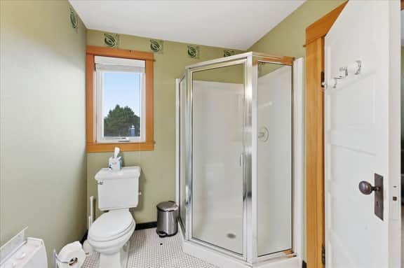 A Craftsman style gem, hot tub, close to ocean
