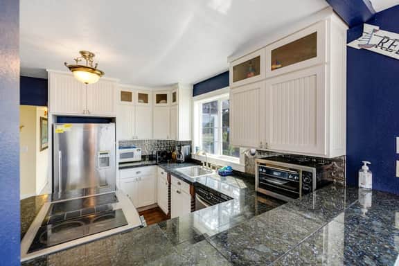 Beach View Dog Friendly Home with Gas Fireplace Deck Beach Access and Free WiFi