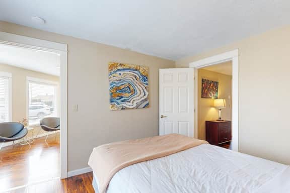 Enormous Renovated Home with Ocean Views and Easy Beach Access Dogs OK