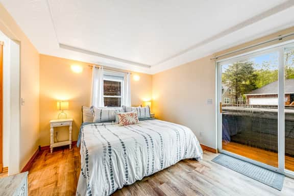 2 story home near the beach with private hot tub deck firetable and washer dryer