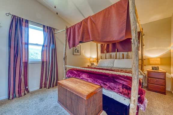 Ocean Views and Modern Interior Close to Rockaway Beach Dogs OK