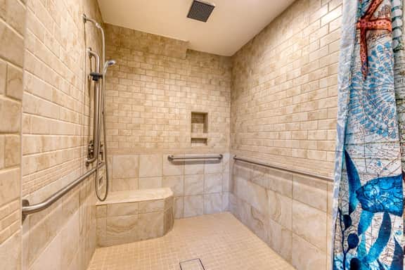 Family and dog friendly home near the beach with disability access