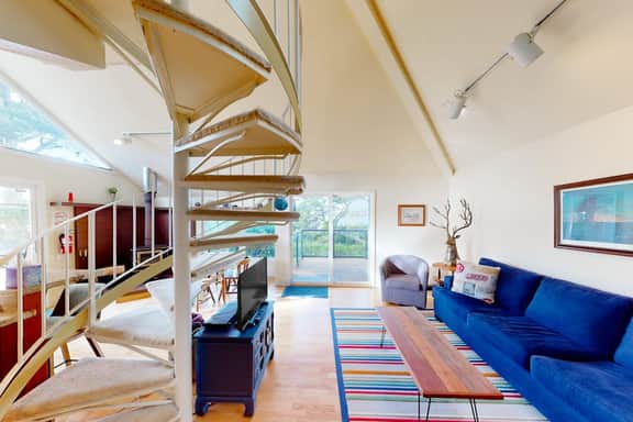 Dog-Friendly Bayfront Escape w/ hot tub, decks & beach access