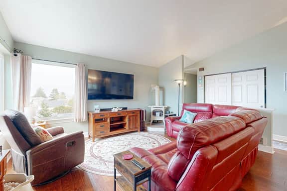 Spacious home with Ocean Views game room office deck patio and grill dogs ok