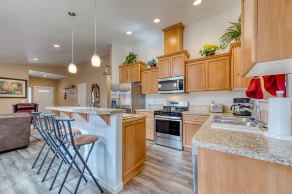 Newly built dog friendly house near the beach with private grill and patio