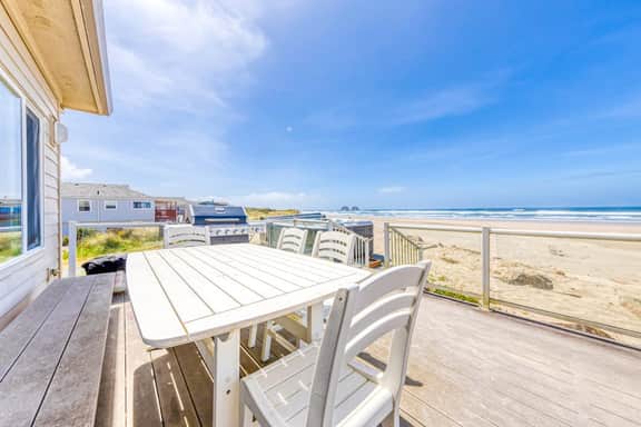 Oceanfront Home with Private Hot Tub and Amazing Beach Views Dogs Welcome
