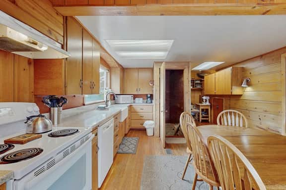 McKinnon's beach house oceanfront with beach views deck patio and fireplace dog friendly